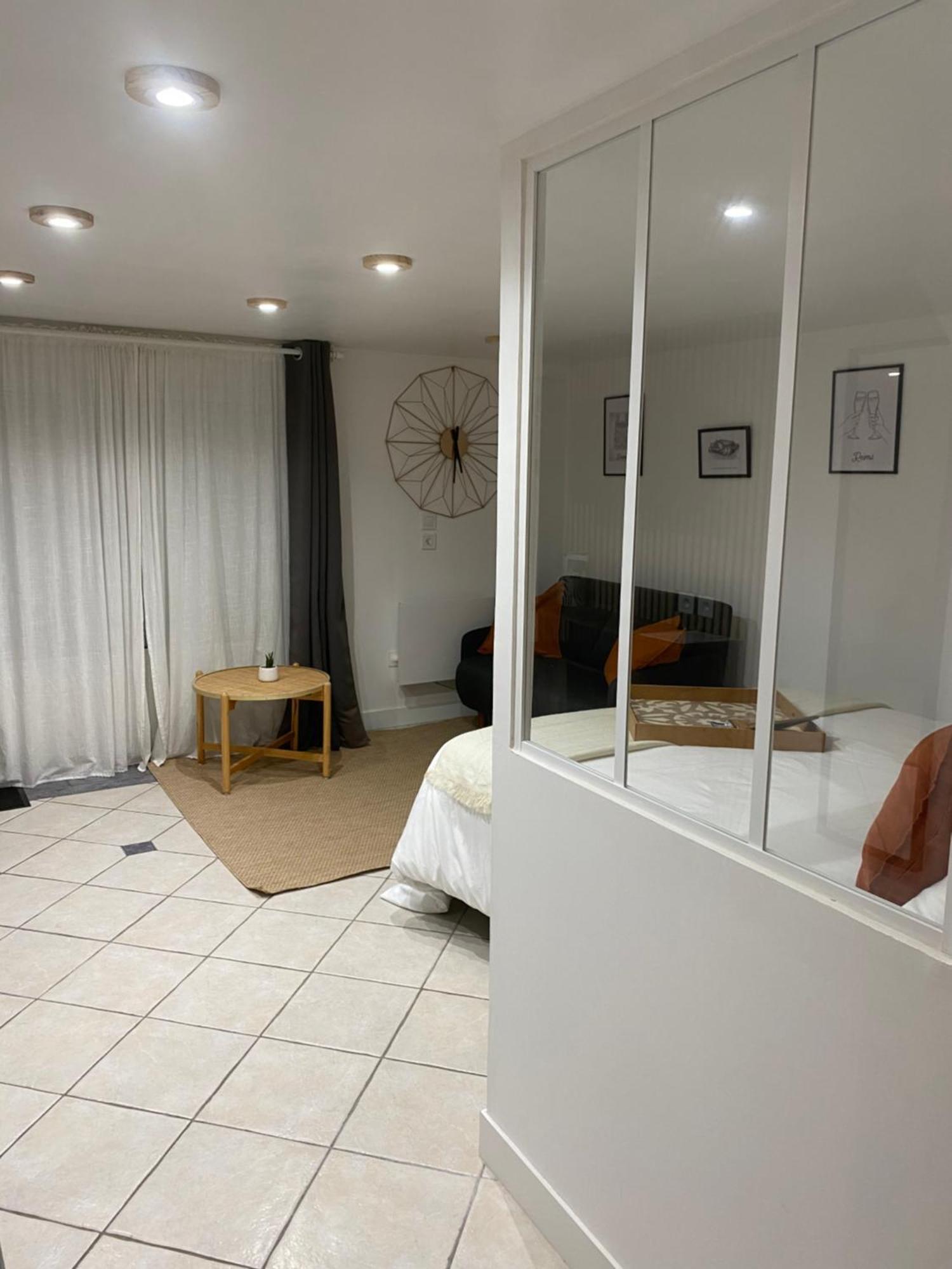 Appart Studio Rdc De Maison Avec Exterieur Proche Reims Tinqueux Zewnętrze zdjęcie