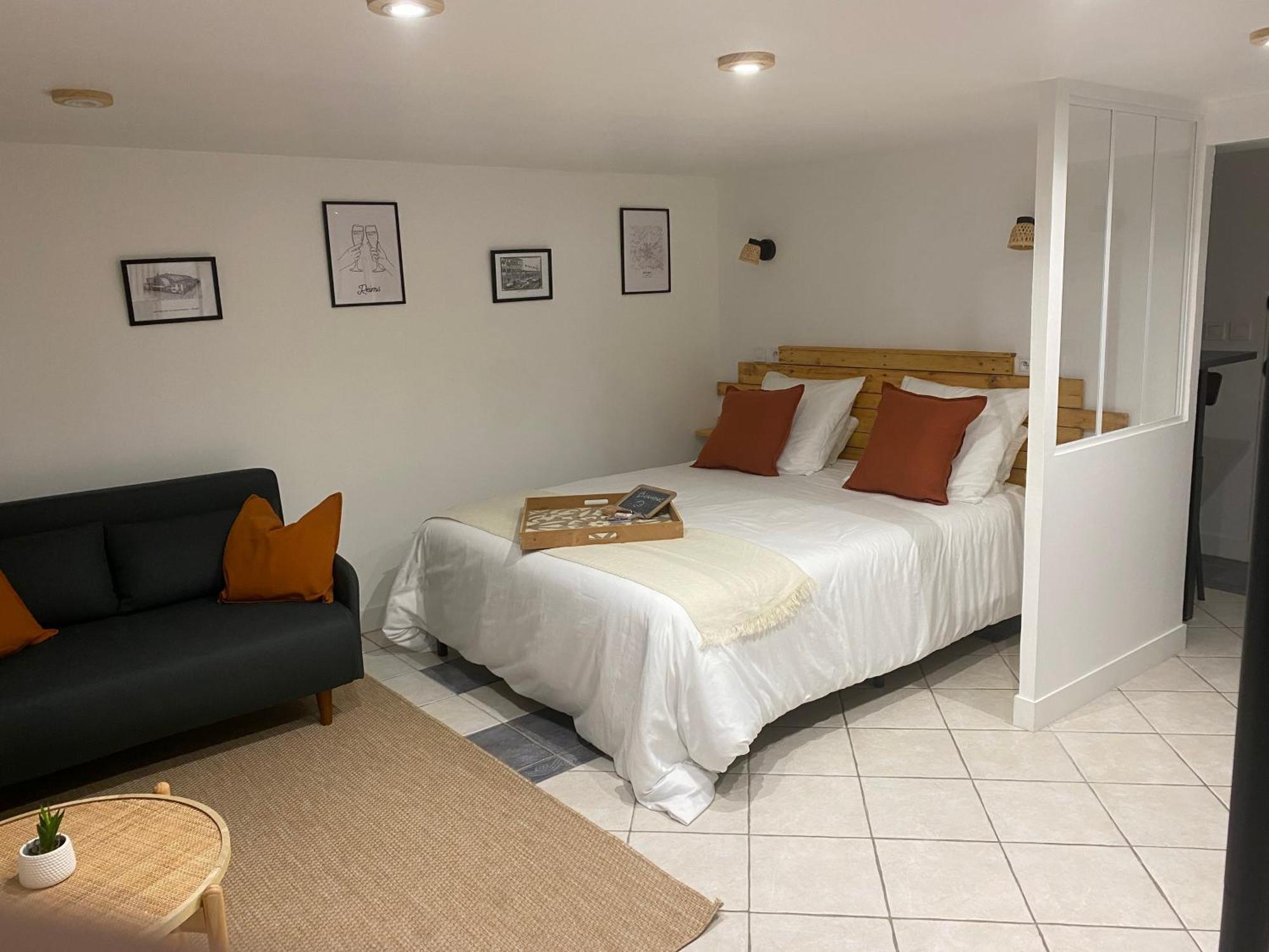 Appart Studio Rdc De Maison Avec Exterieur Proche Reims Tinqueux Zewnętrze zdjęcie